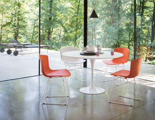 Saarinen Round Dining Table