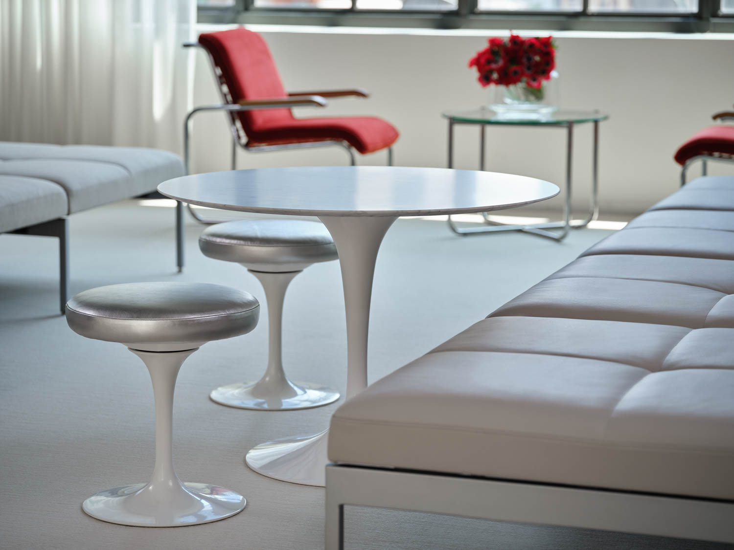 Saarinen Lounge Height Table Tulip Stools MB Lounge Chair MR Table Antenna Bench